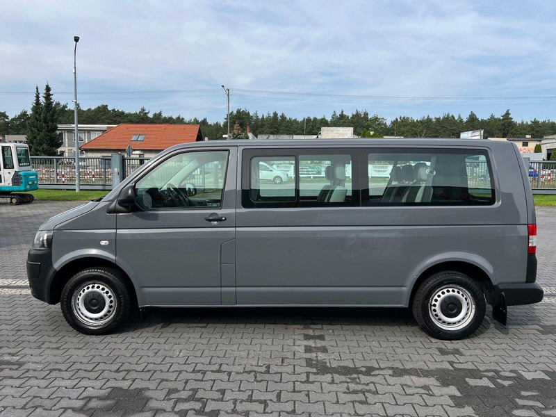 Volkswagen Transporter T5 Brygadówka, Osobowy, 9-miejsc, Jeden Właściciel, - Микроавтобус, Пассажирский фургон: фото 2 Volkswagen Transporter T5 Brygadówka, Osobowy, 9-miejsc, Jeden Właściciel, - Микроавтобус, Пассажирский фургон: фото 2