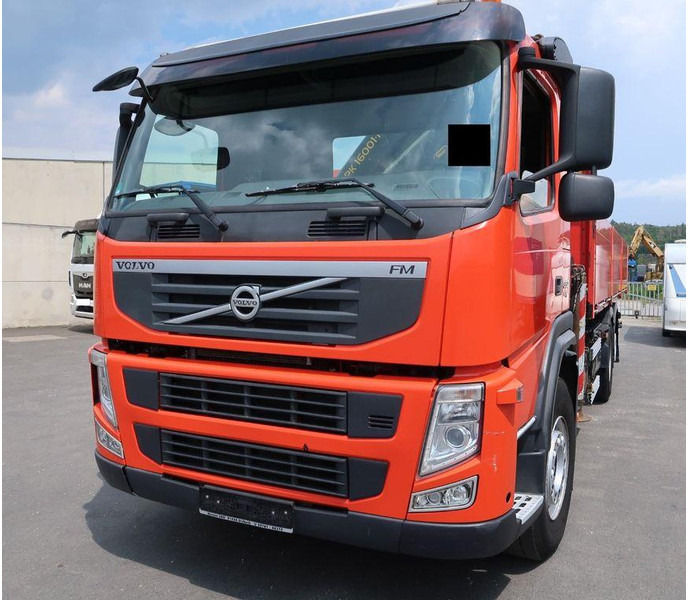 Volvo FM 330 6x2 - Грузовик бортовой/ Платформа, Автоманипулятор: фото 3 Volvo FM 330 6x2 - Грузовик бортовой/ Платформа, Автоманипулятор: фото 3