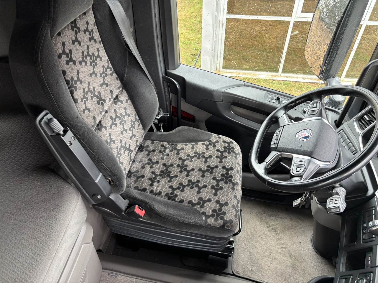 SCANIA R 500 A6x4NB - Тягач: фото 2 SCANIA R 500 A6x4NB - Тягач: фото 2