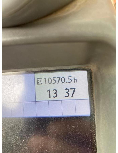 Hitachi ZX250LC - Экскаватор: фото 4 Hitachi ZX250LC - Экскаватор: фото 4