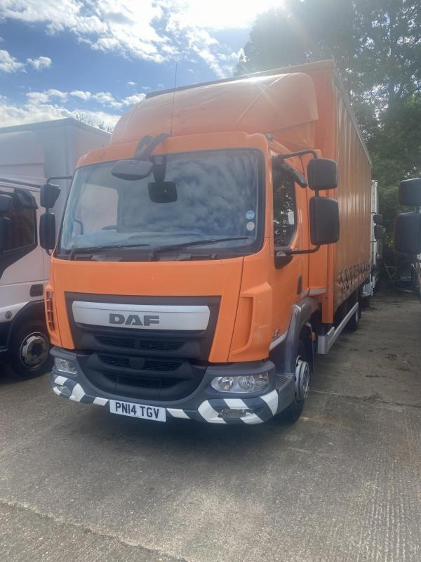 DAF FA45-180 12 Ton Curtansider - Тентованный грузовик: фото 1 DAF FA45-180 12 Ton Curtansider - Тентованный грузовик: фото 1