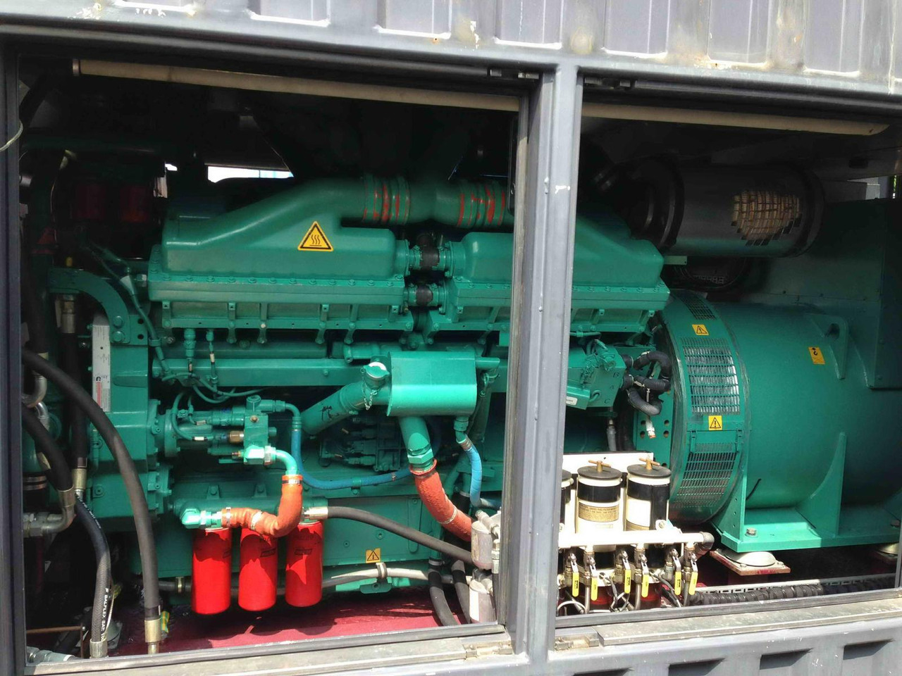 Cummins Generator 1000 KW 1250 KVA powerd by QSK45-G4 Engine - Электрогенератор: фото 3 Cummins Generator 1000 KW 1250 KVA powerd by QSK45-G4 Engine - Электрогенератор: фото 3
