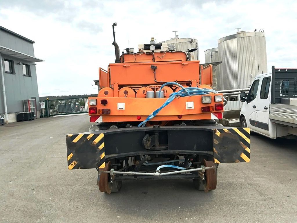 Unimog 1650 4x4 ZAGRO SCHIENEN TWO WAY RAIL ROAD - Коммунальная/ Специальная техника: фото 4 Unimog 1650 4x4 ZAGRO SCHIENEN TWO WAY RAIL ROAD - Коммунальная/ Специальная техника: фото 4