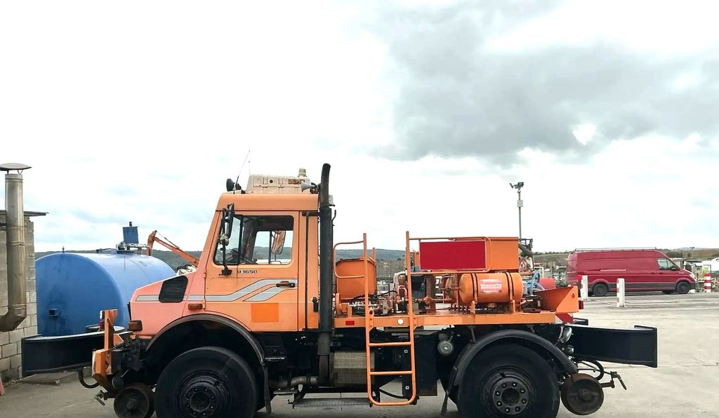 Unimog 1650 4x4 ZAGRO SCHIENEN TWO WAY RAIL ROAD - Коммунальная/ Специальная техника: фото 3 Unimog 1650 4x4 ZAGRO SCHIENEN TWO WAY RAIL ROAD - Коммунальная/ Специальная техника: фото 3
