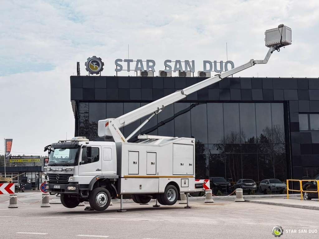 Mercedes-Benz 1529 4x4 Atego Lift Palfinger Wumag WT 230 - Грузовик с подъемником: фото 1 Mercedes-Benz 1529 4x4 Atego Lift Palfinger Wumag WT 230 - Грузовик с подъемником: фото 1