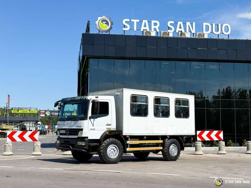 Mercedes-Benz ATEGO 1326 4x4 Double Cab Camper BUS - Грузовик-шасси: фото 1 Mercedes-Benz ATEGO 1326 4x4 Double Cab Camper BUS - Грузовик-шасси: фото 1