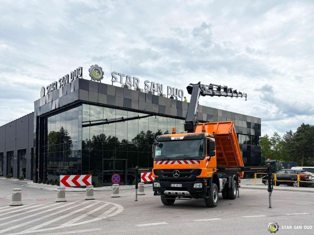 Mercedes-Benz Actros 1841 AK 4x4 Hiab 288E-7 Crane Kipper - Автоманипулятор: фото 2 Mercedes-Benz Actros 1841 AK 4x4 Hiab 288E-7 Crane Kipper - Автоманипулятор: фото 2