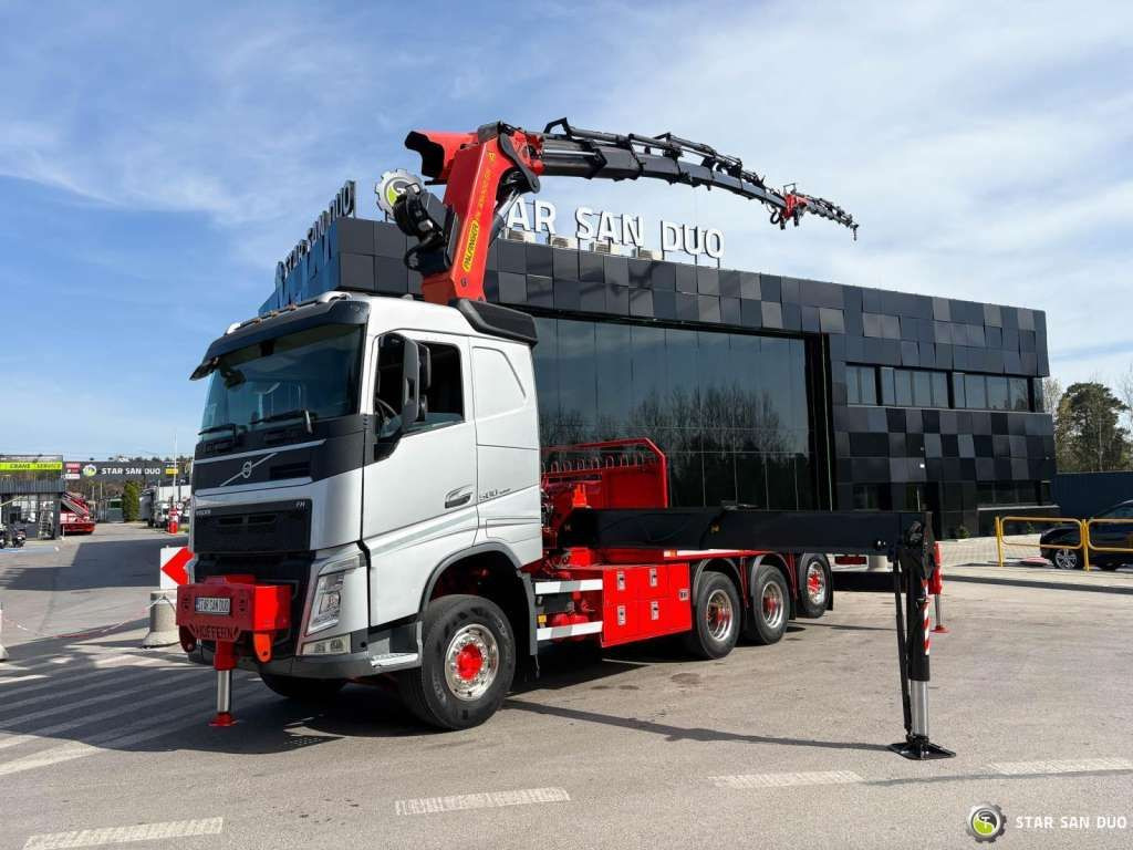 Volvo FH 500 8x4*4 PK65002 Fly JIB Crane 7456 h Winch - Автоманипулятор: фото 4 Volvo FH 500 8x4*4 PK65002 Fly JIB Crane 7456 h Winch - Автоманипулятор: фото 4