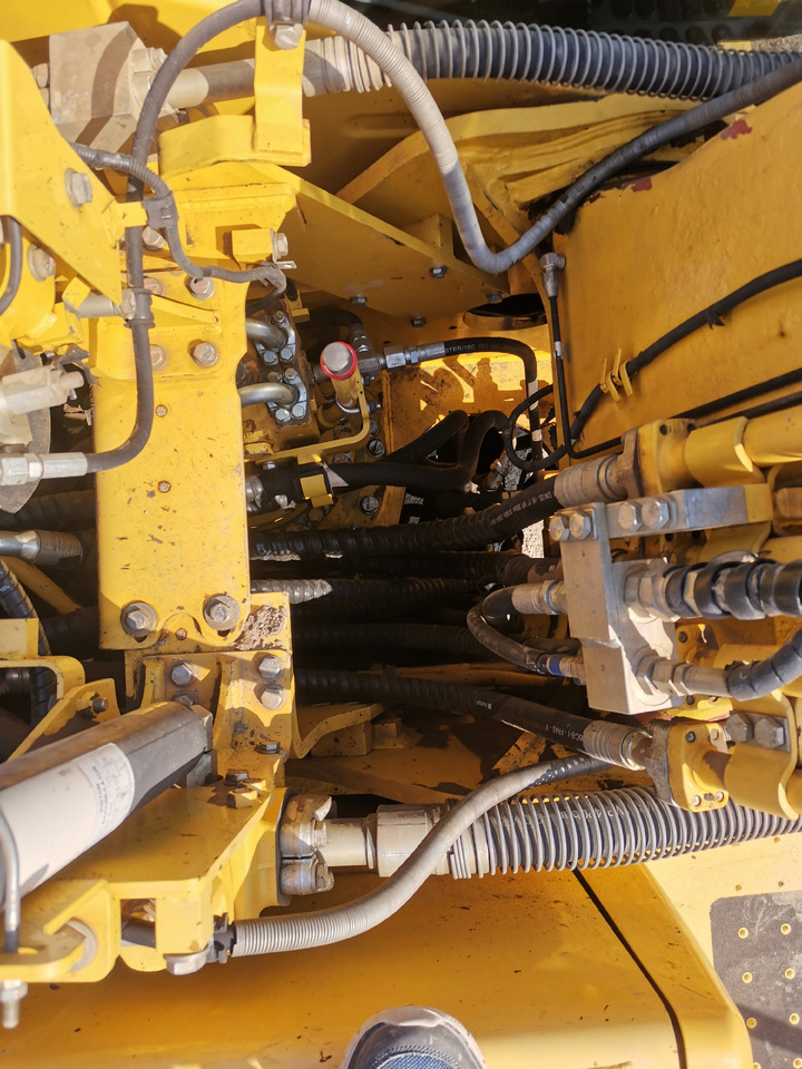 KOMATSU PC240 в лизинг KOMATSU PC240: фото 10