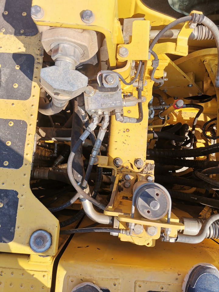 KOMATSU PC240 в лизинг KOMATSU PC240: фото 11