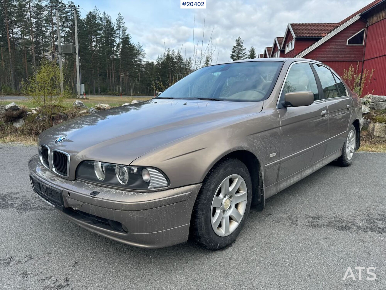 BMW 520 - Легковой автомобиль: фото 1 BMW 520 - Легковой автомобиль: фото 1