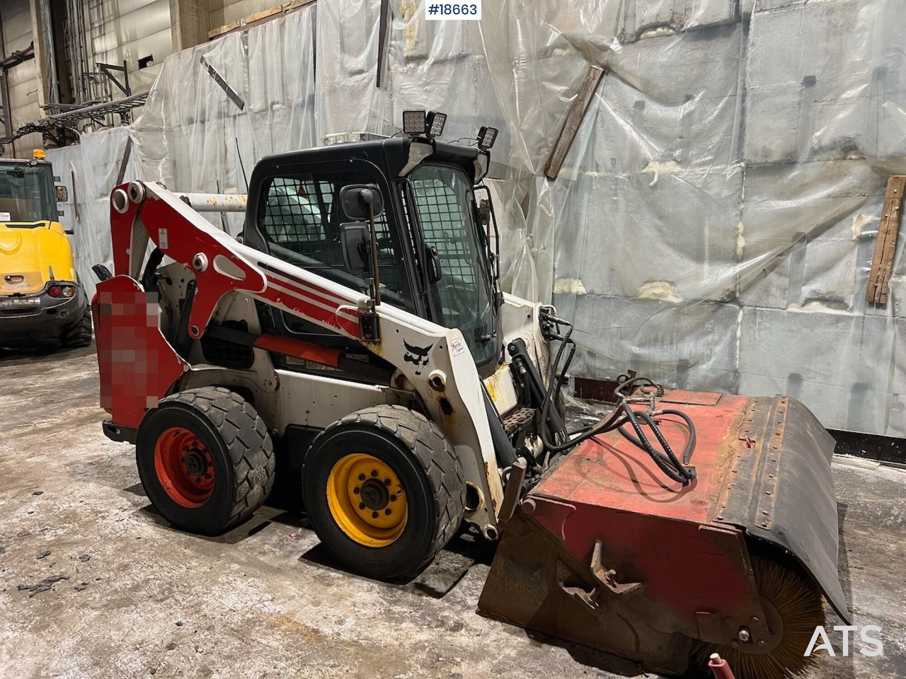 Bobcat S650 - Компактный фронтальный погрузчик: фото 1 Bobcat S650 - Компактный фронтальный погрузчик: фото 1