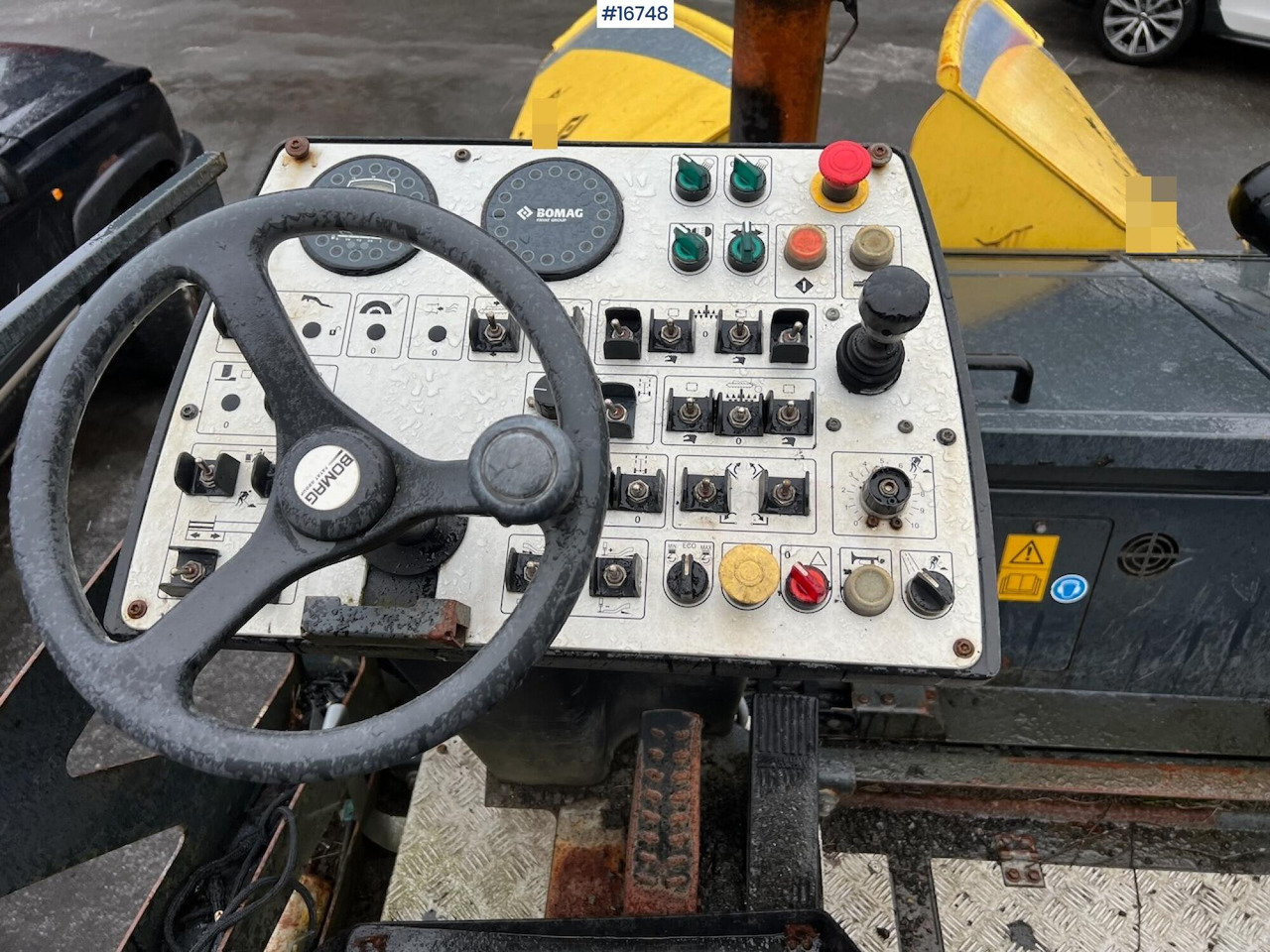 Асфальтоукладочная техника Bomag BF 300P: фото 24