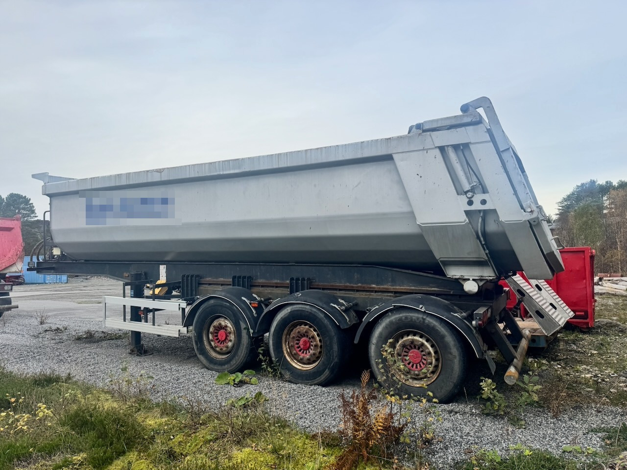 Carnehl 2006 Carnehl Tippsemi - Самосвальный полуприцеп: фото 4 Carnehl 2006 Carnehl Tippsemi - Самосвальный полуприцеп: фото 4