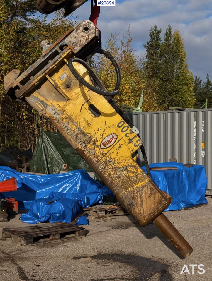 Giant GT200 - Гидромолот для Строительной техники: фото 1 Giant GT200 - Гидромолот для Строительной техники: фото 1