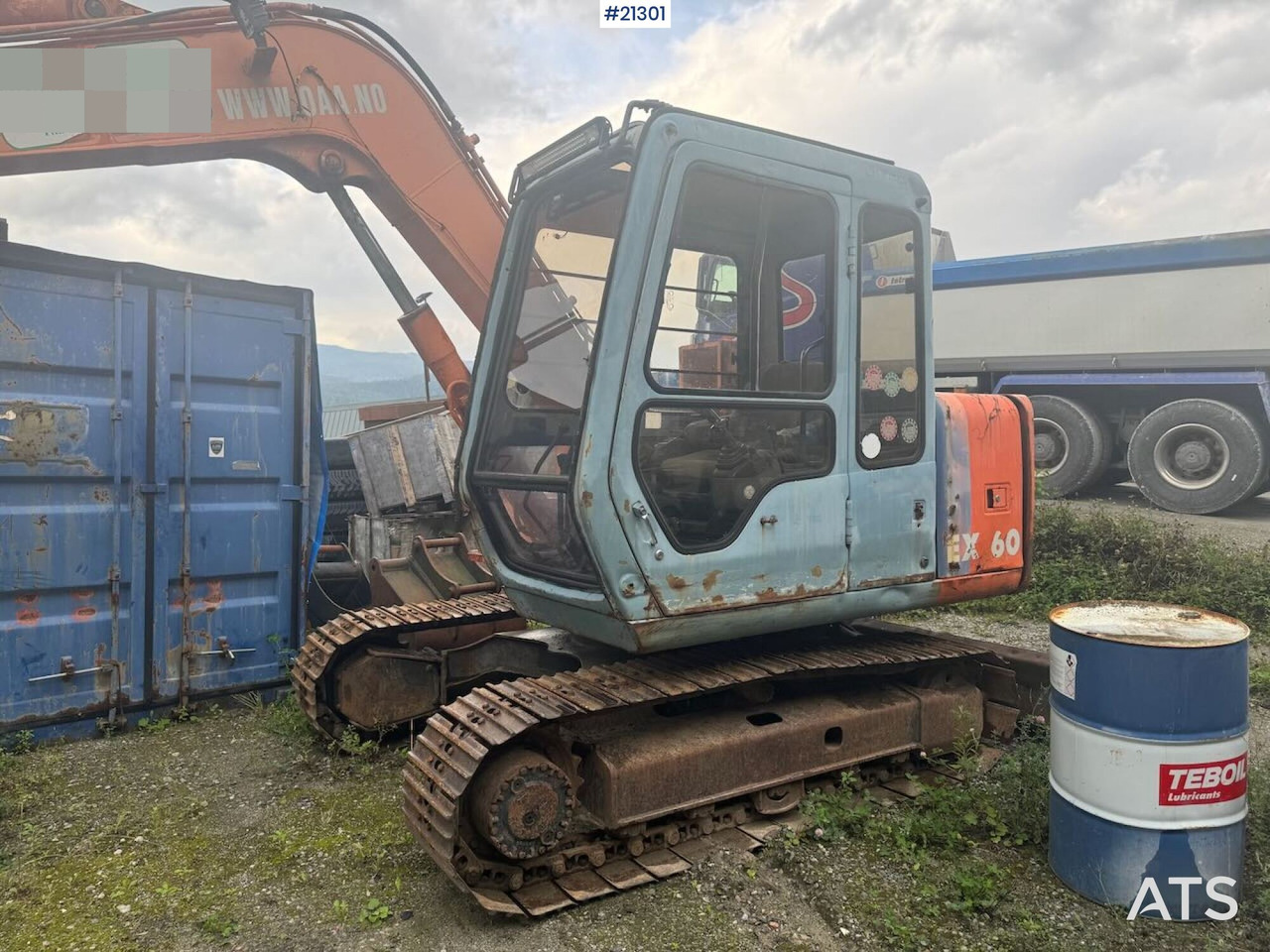 Hitachi EX60 - Гусеничный экскаватор: фото 3 Hitachi EX60 - Гусеничный экскаватор: фото 3