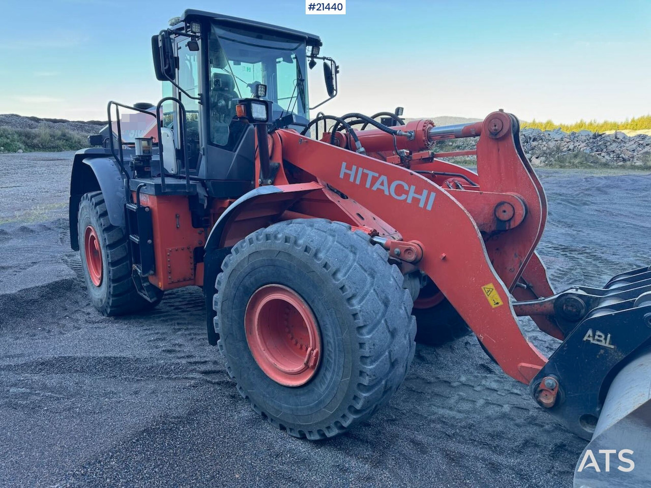 Hitachi ZW310 в лизинг Hitachi ZW310: фото 8