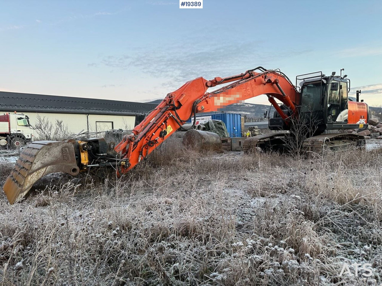 Hitachi ZX210LC-6 - Экскаватор: фото 2 Hitachi ZX210LC-6 - Экскаватор: фото 2