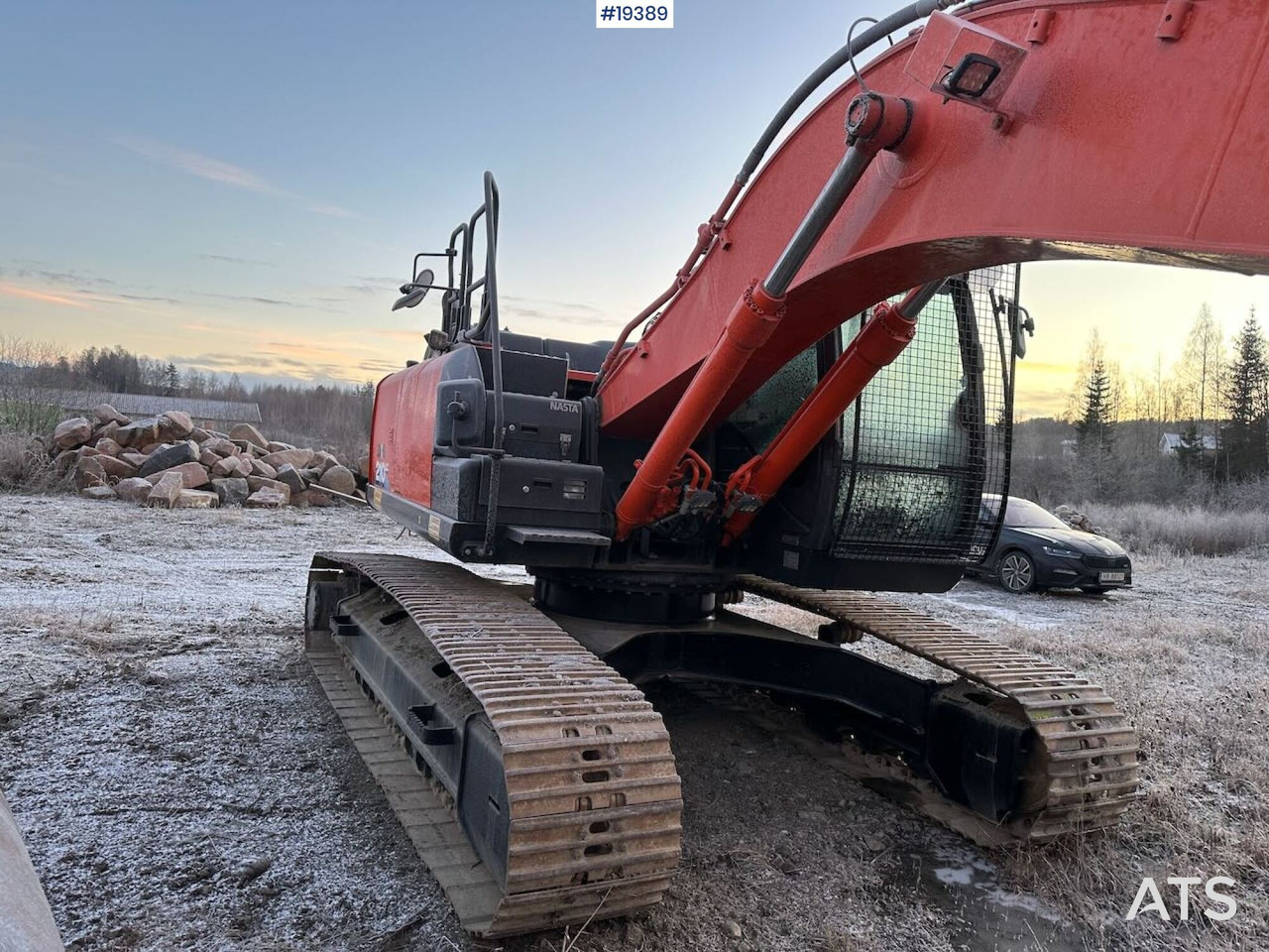 Hitachi ZX210LC-6 - Экскаватор: фото 5 Hitachi ZX210LC-6 - Экскаватор: фото 5
