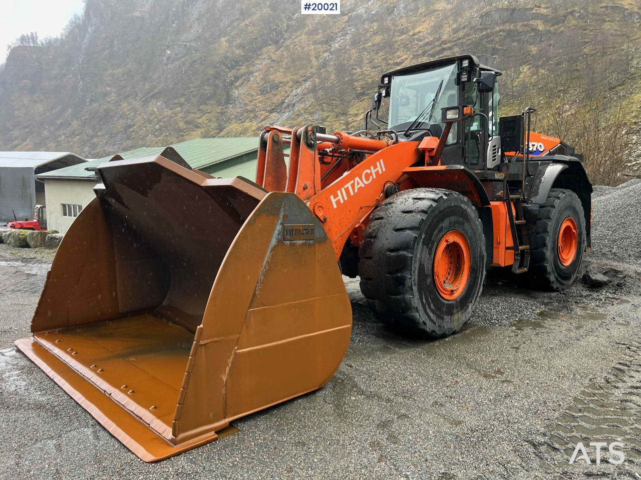 Hitachi zw370-6 Hjullaster m/ vekt, skriver og skuffe - Колёсный погрузчик: фото 1 Hitachi zw370-6 Hjullaster m/ vekt, skriver og skuffe - Колёсный погрузчик: фото 1