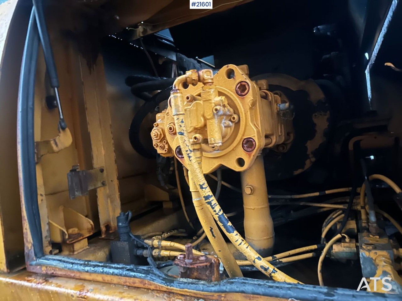 Гусеничный экскаватор Hyundai 210LC- 3H gravemaskin m/ 5 skuffer. Byttet belter for 100 timer siden: фото 16