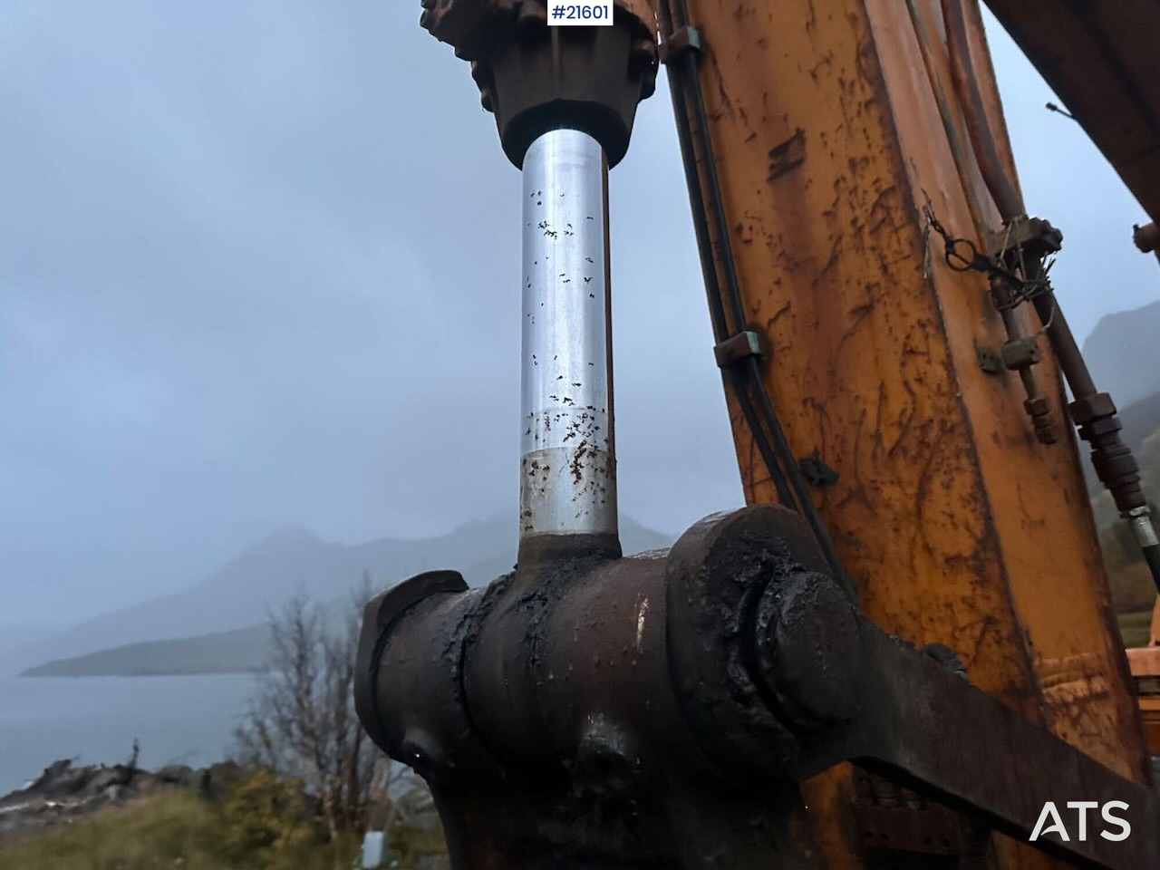 Гусеничный экскаватор Hyundai 210LC- 3H gravemaskin m/ 5 skuffer. Byttet belter for 100 timer siden: фото 12