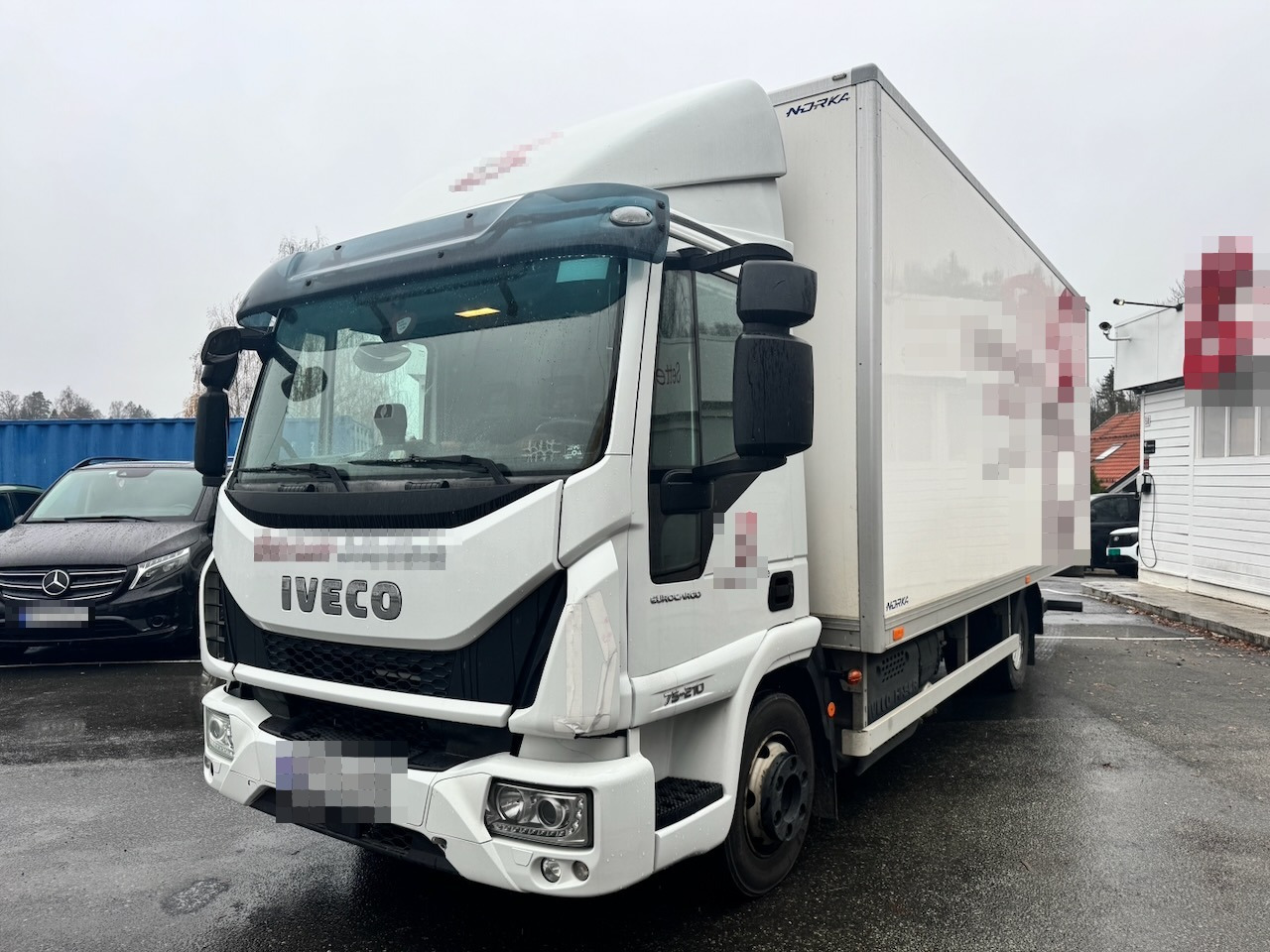 Iveco 75E-210 - Грузовик с закрытым кузовом: фото 1 Iveco 75E-210 - Грузовик с закрытым кузовом: фото 1