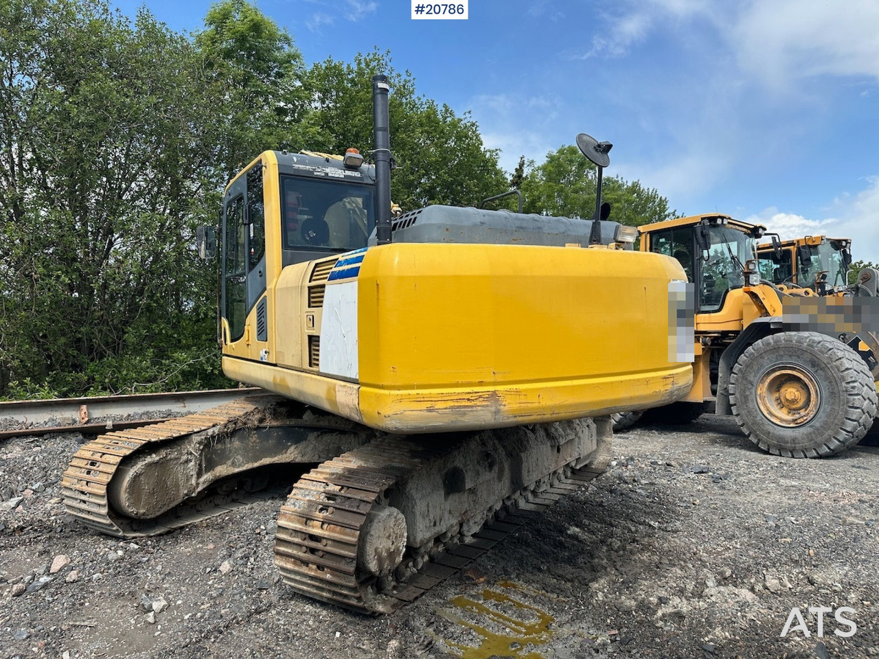 Komatsu PC210LC-8 - Гусеничный экскаватор: фото 3 Komatsu PC210LC-8 - Гусеничный экскаватор: фото 3