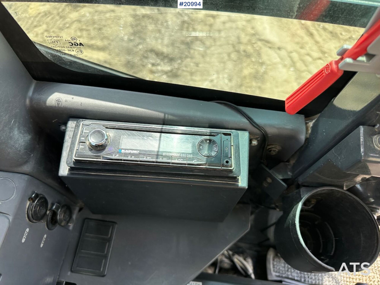 Гусеничный экскаватор Komatsu PC228USLC-10: фото 40