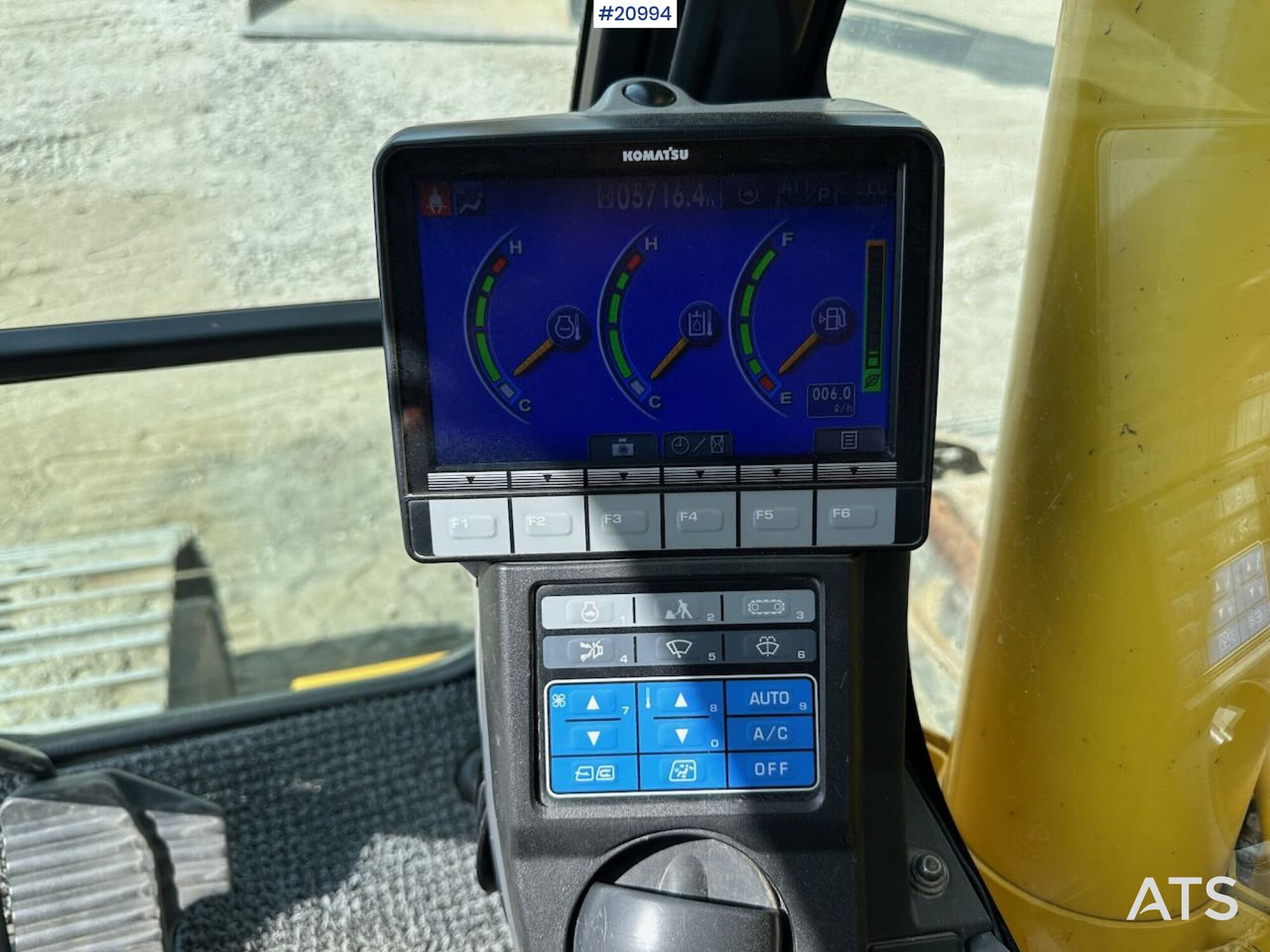 Гусеничный экскаватор Komatsu PC228USLC-10: фото 36