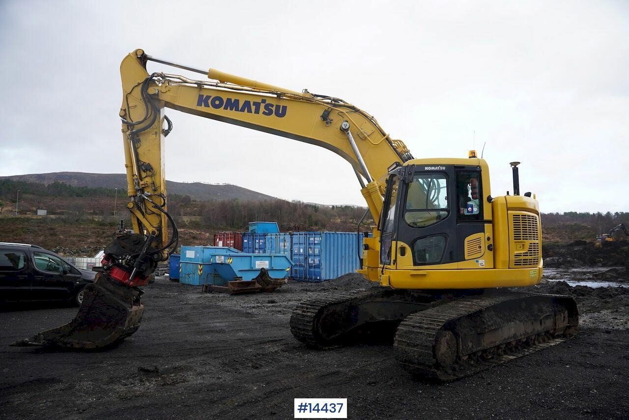Komatsu PC228USLC-10 - Экскаватор: фото 1 Komatsu PC228USLC-10 - Экскаватор: фото 1