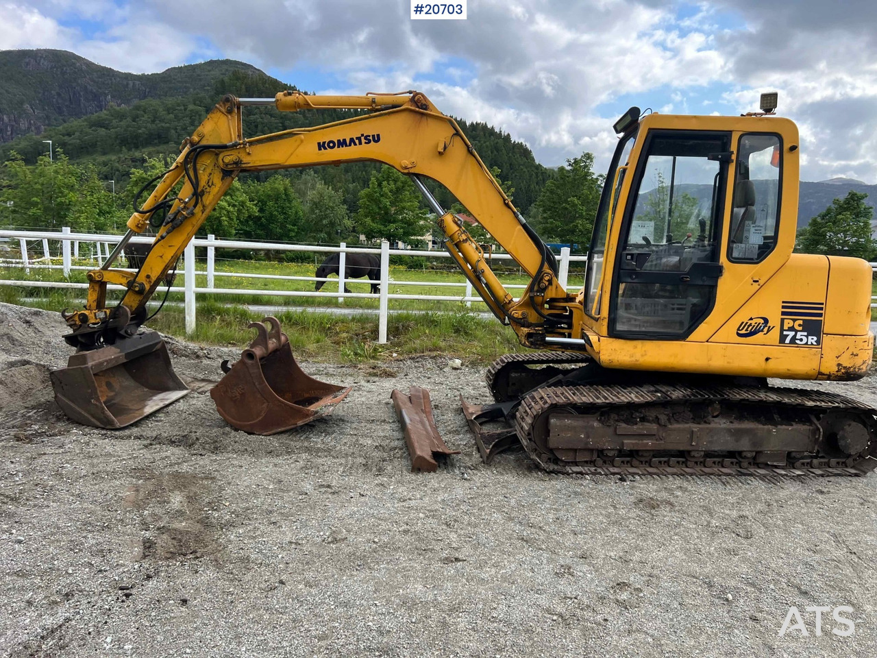 Экскаватор Komatsu PC75: фото 7