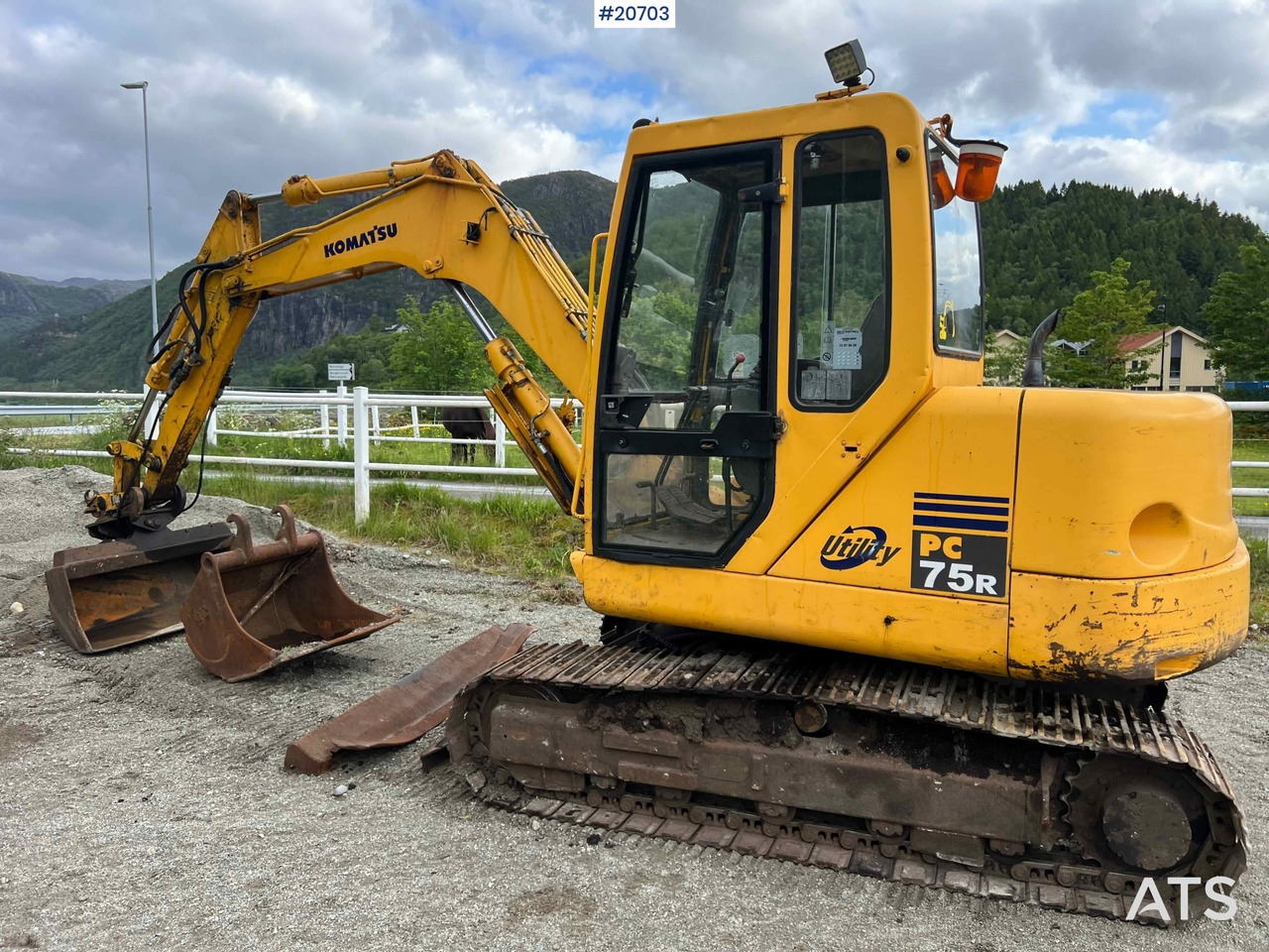 Экскаватор Komatsu PC75: фото 5