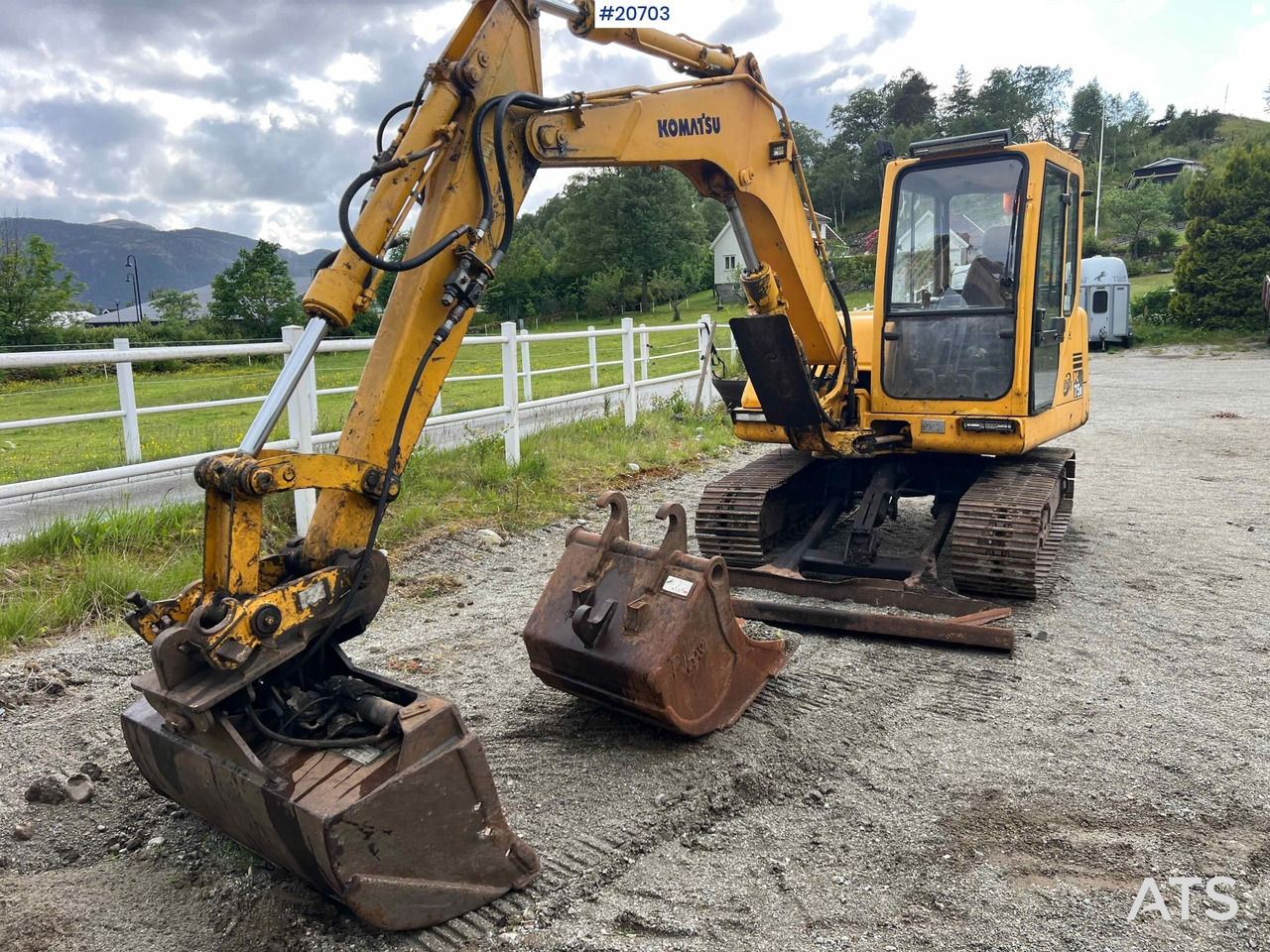 Экскаватор Komatsu PC75: фото 12