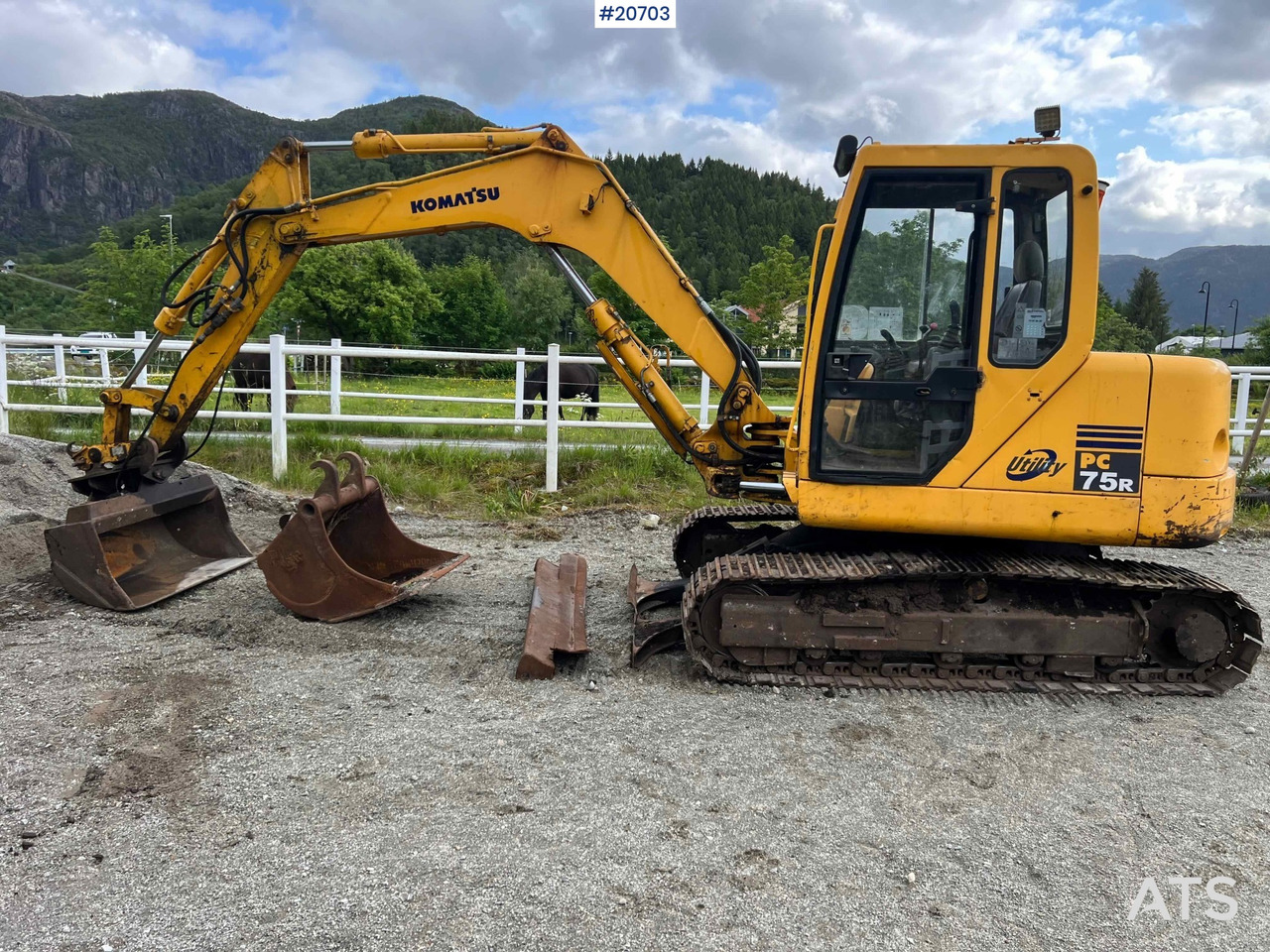 Экскаватор Komatsu PC75: фото 6