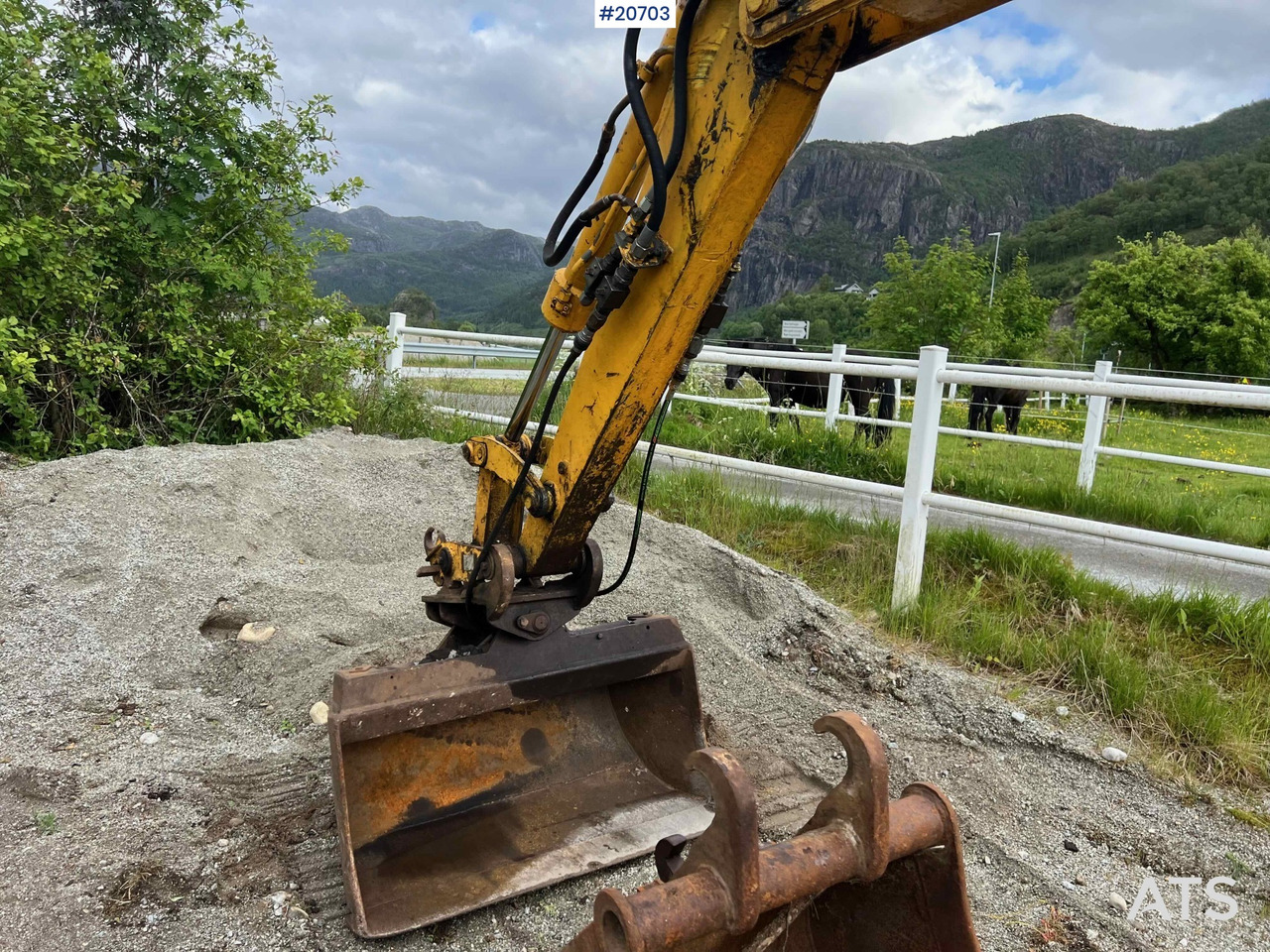 Экскаватор Komatsu PC75: фото 30