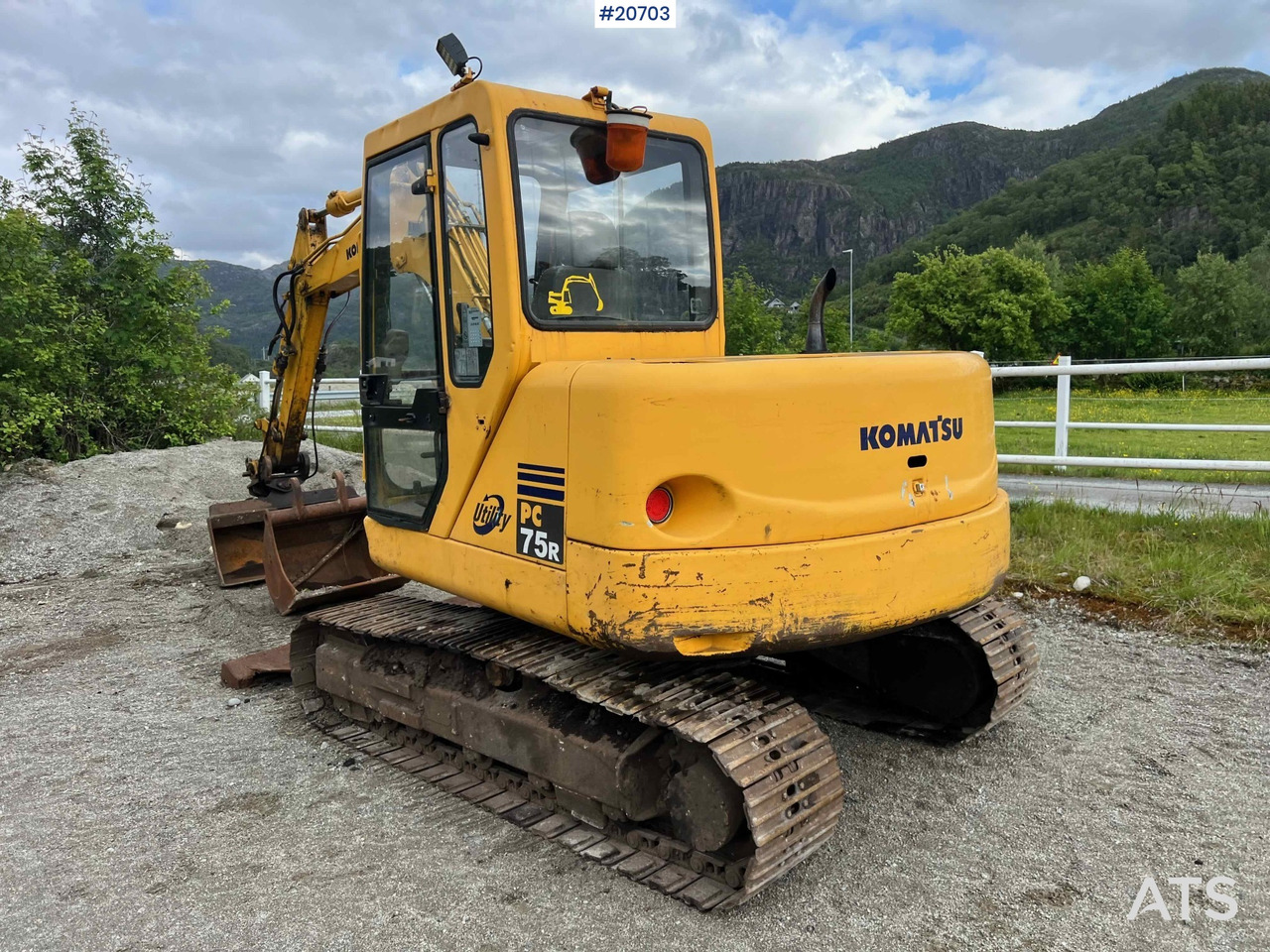 Экскаватор Komatsu PC75: фото 21