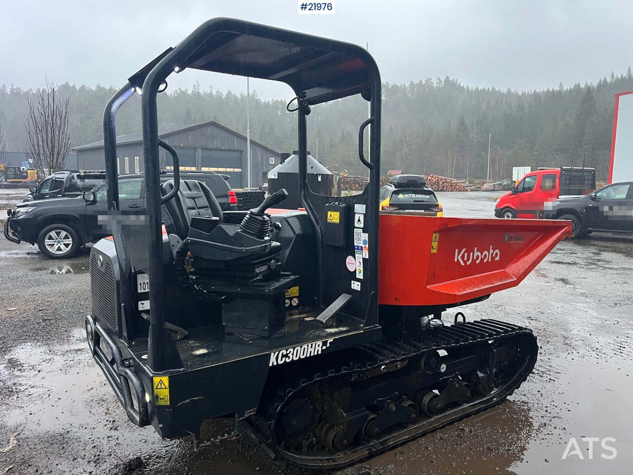 Kubota kc300hr-5 - Гусеничный самосвал: фото 2 Kubota kc300hr-5 - Гусеничный самосвал: фото 2