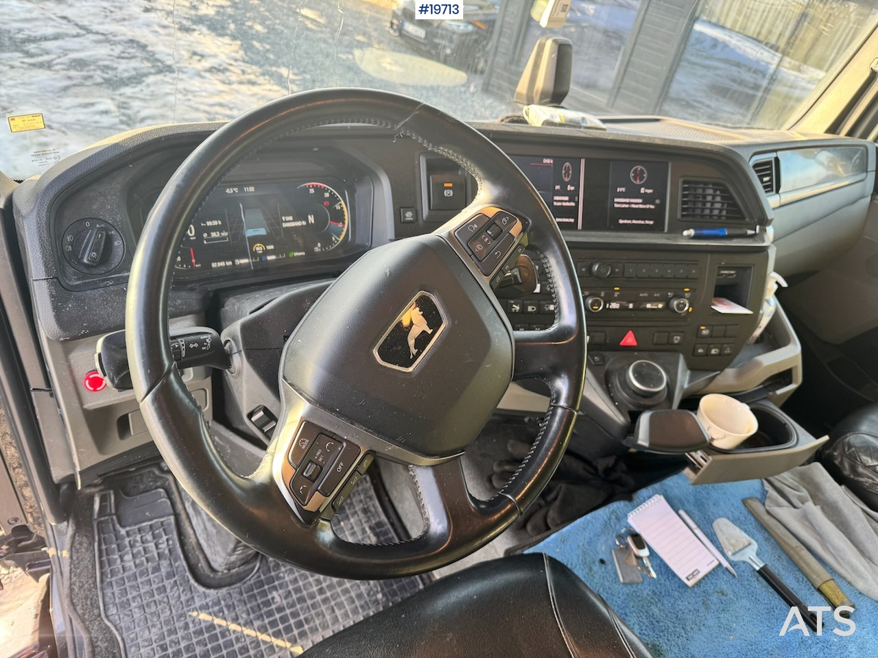 Самосвал MAN TGS 33.510: фото 23