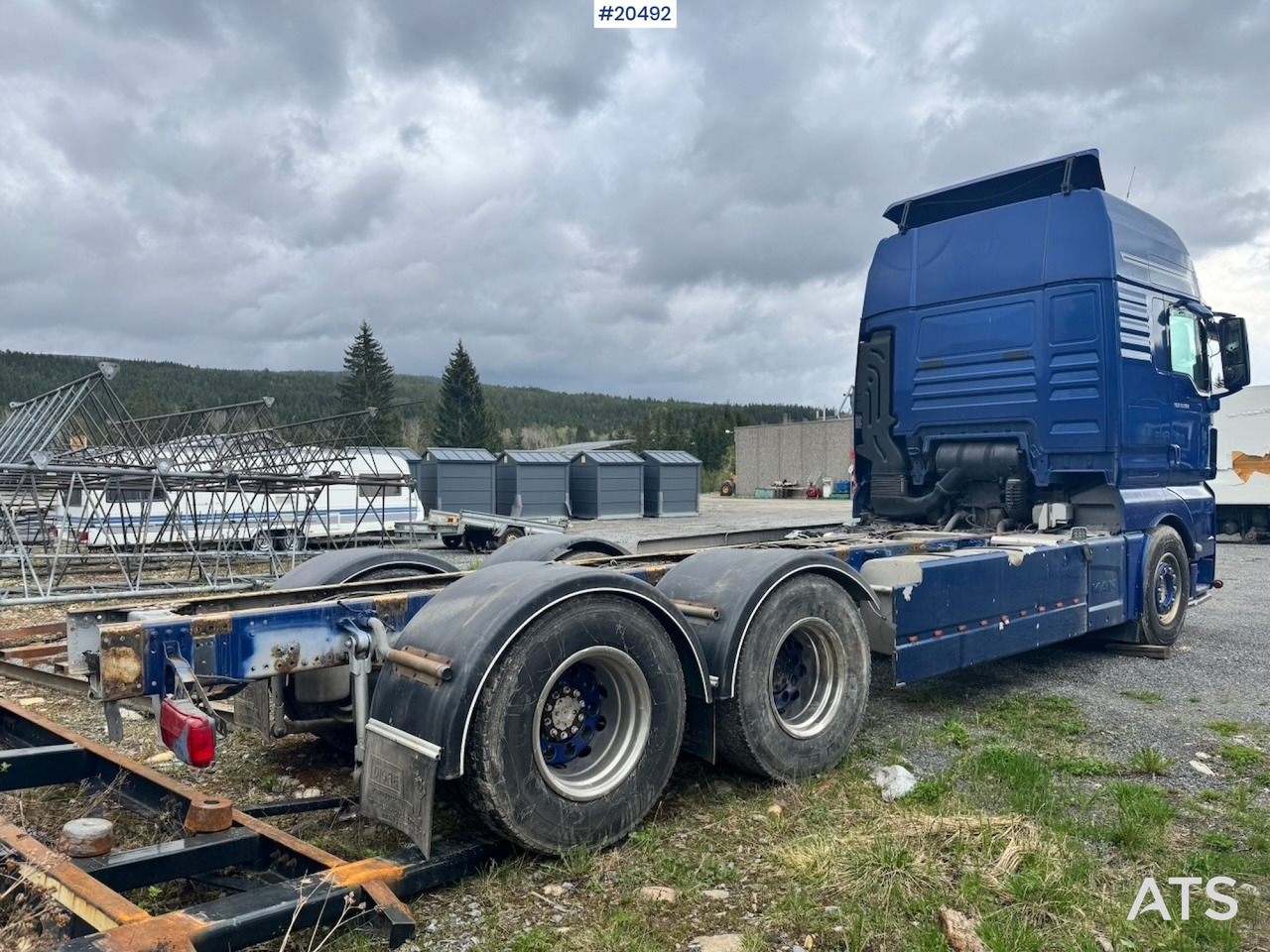 MAN TGX 33.560 - Грузовик-шасси: фото 4 MAN TGX 33.560 - Грузовик-шасси: фото 4