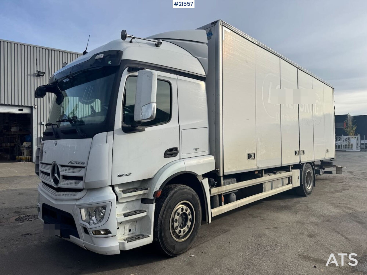 Mercedes Actros 1832 - Грузовик с закрытым кузовом: фото 2 Mercedes Actros 1832 - Грузовик с закрытым кузовом: фото 2