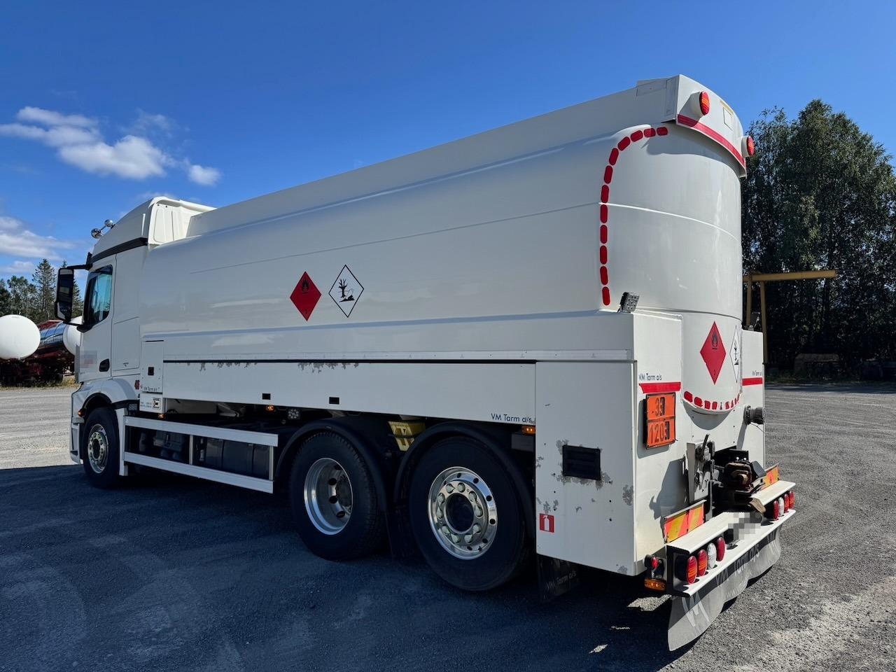 Mercedes Actros 2553 - Грузовик-цистерна: фото 4 Mercedes Actros 2553 - Грузовик-цистерна: фото 4