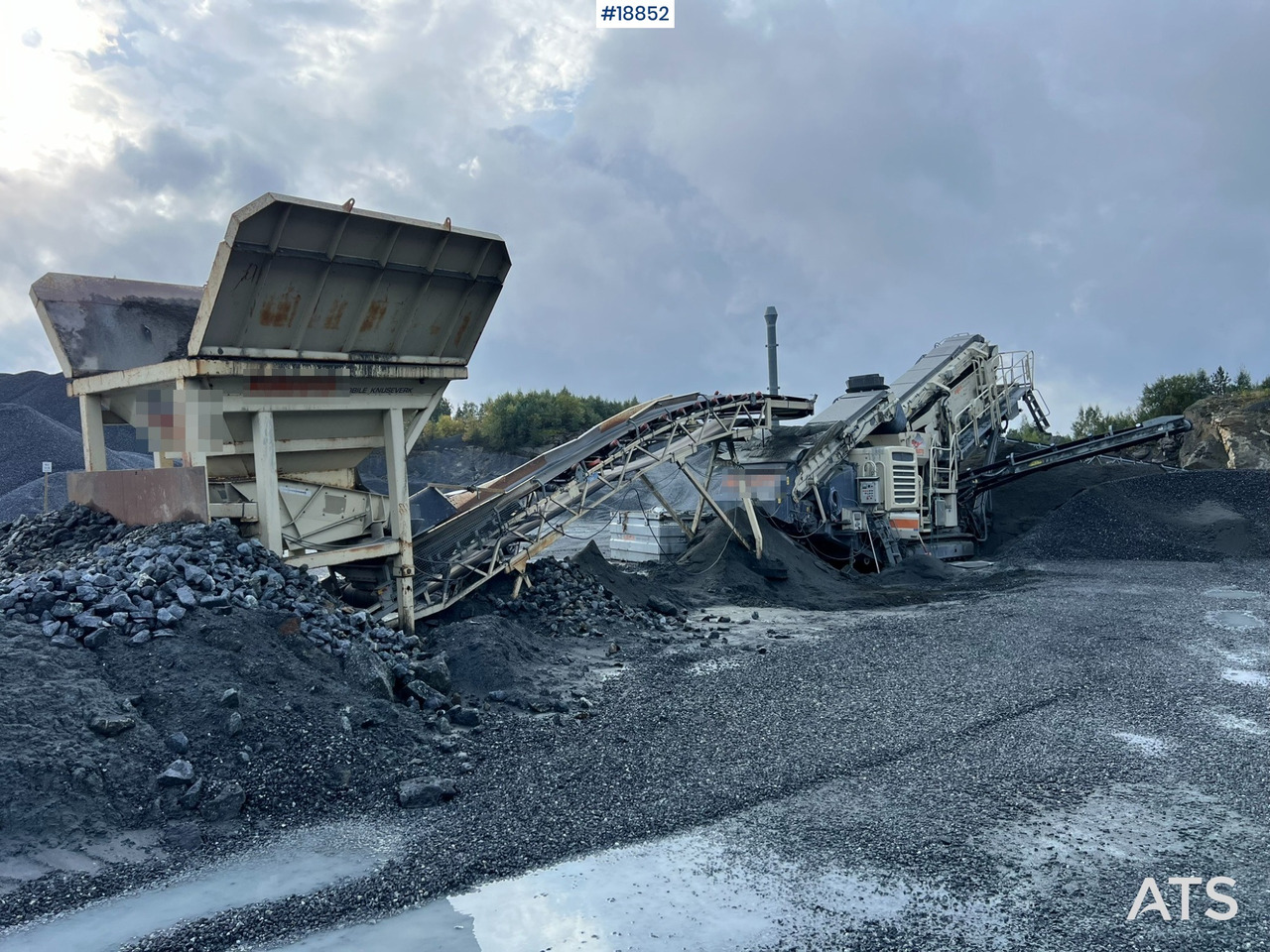 Metso Lokotrack LT220D Finknuser m/ sikt, matekasse og transportbånd - Мобильная дробилка: фото 2 Metso Lokotrack LT220D Finknuser m/ sikt, matekasse og transportbånd - Мобильная дробилка: фото 2