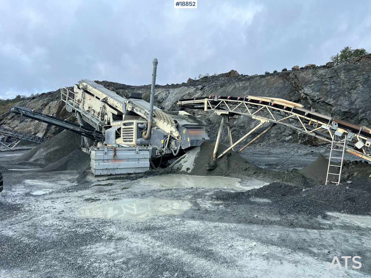 Metso Lokotrack LT220D Finknuser m/ sikt, matekasse og transportbånd - Мобильная дробилка: фото 5 Metso Lokotrack LT220D Finknuser m/ sikt, matekasse og transportbånd - Мобильная дробилка: фото 5