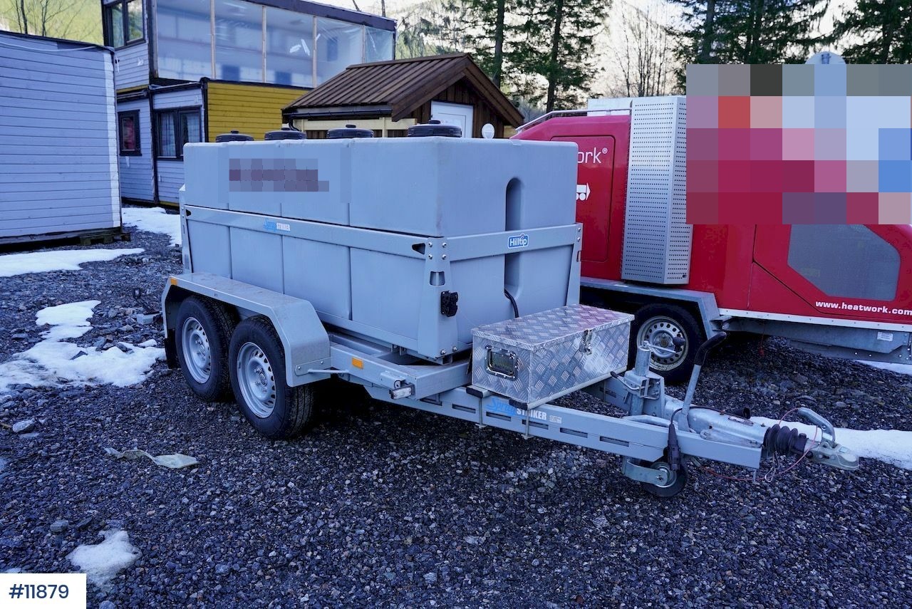 Respo boggihenger med Hilltip Spray striker vannvogn - Прицеп: фото 1 Respo boggihenger med Hilltip Spray striker vannvogn - Прицеп: фото 1