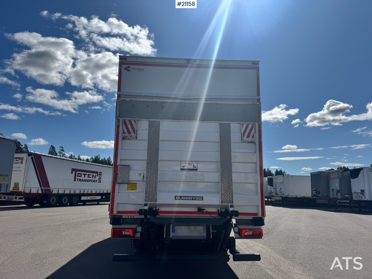 Грузовик с закрытым кузовом Scania P360: фото 6