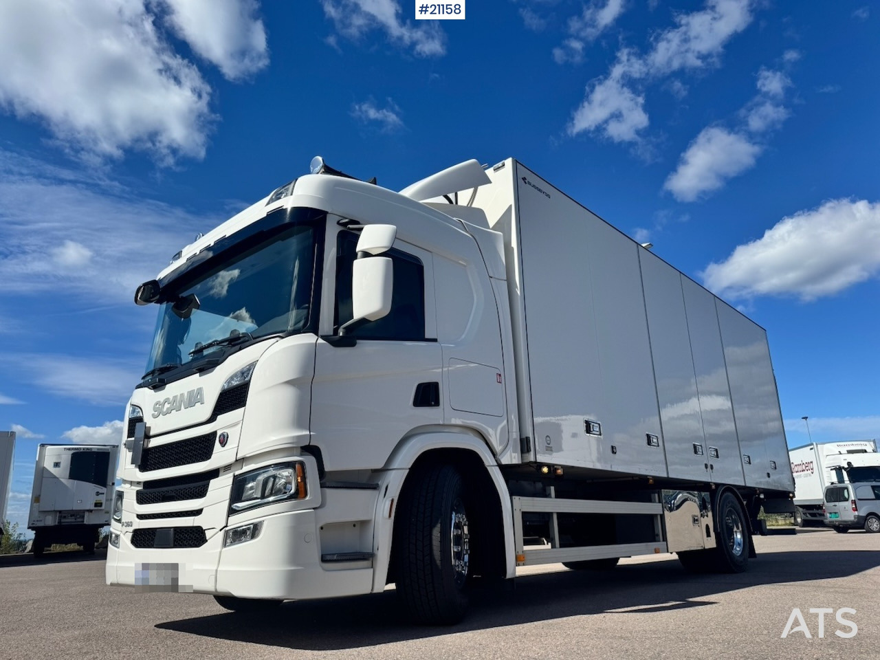 Грузовик с закрытым кузовом Scania P360: фото 12