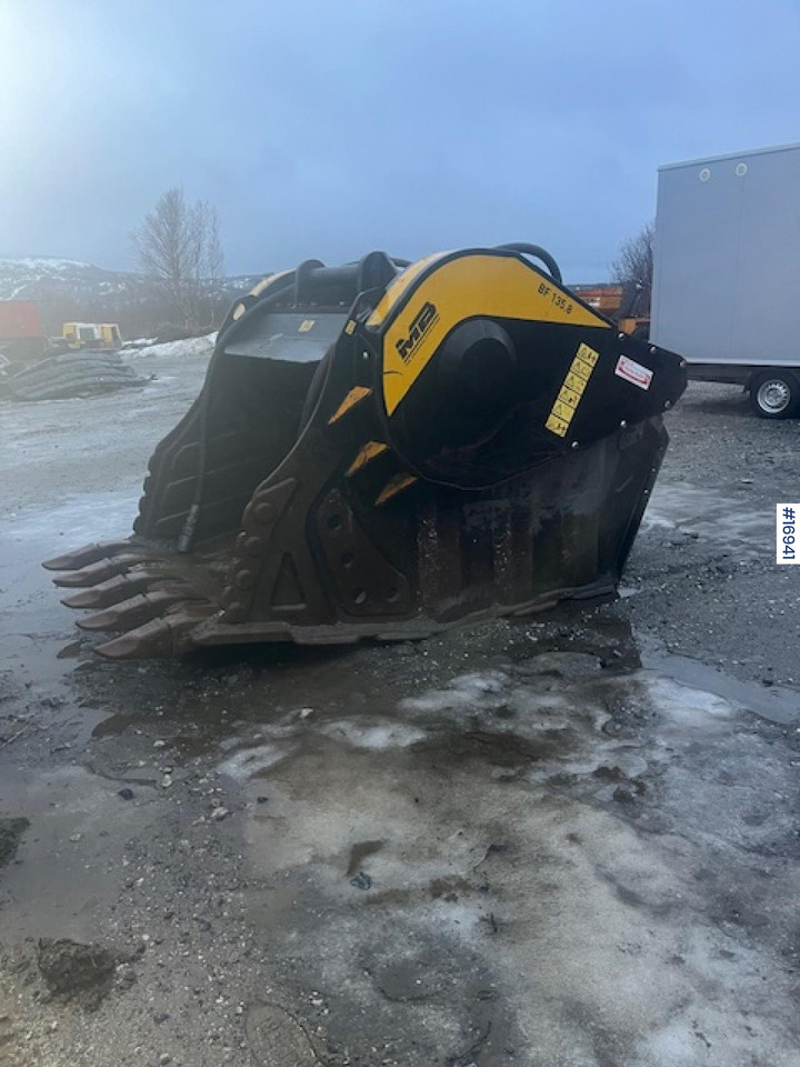 MB knuseskuffe m/ G90 feste - Строительная техника: фото 1 MB knuseskuffe m/ G90 feste - Строительная техника: фото 1