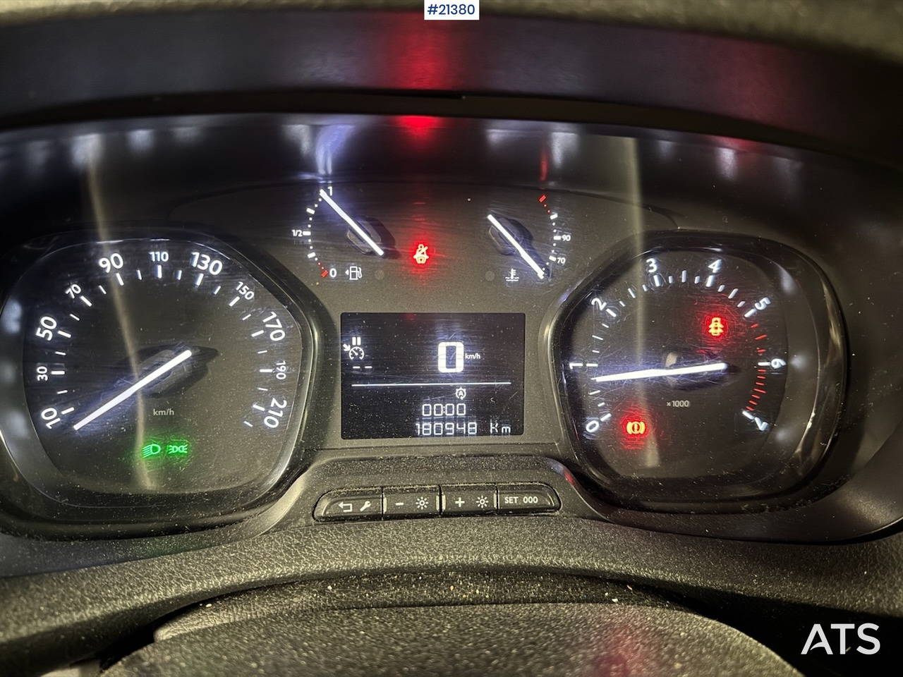 Цельнометаллический фургон Toyota proace: фото 23 Цельнометаллический фургон Toyota proace: фото 23