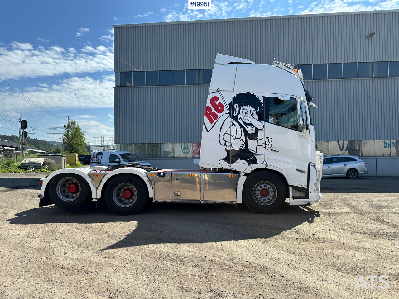 Volvo FH 750 - Тягач: фото 2 Volvo FH 750 - Тягач: фото 2